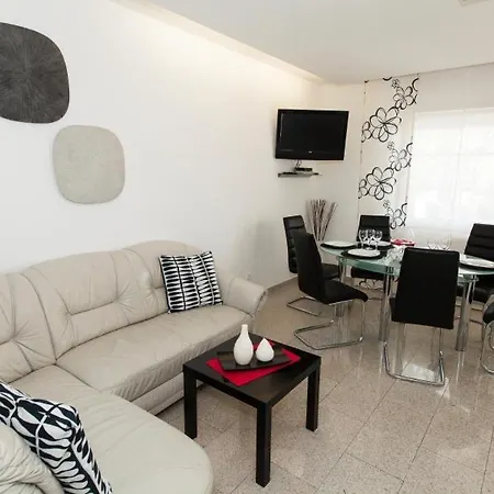 Appartamento In With Sea View, Terrace, Air Conditioning, Wifi 3492-10 *