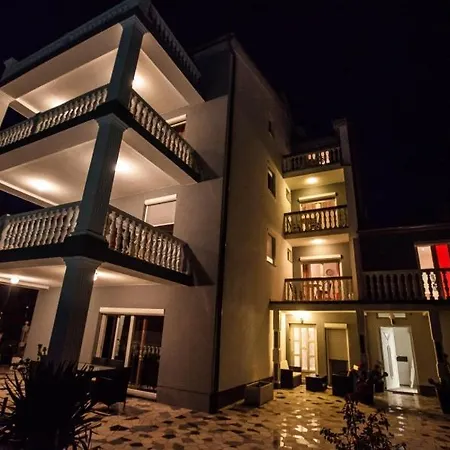 In With Sea View, Terrace, Air Conditioning, Wifi 3492-10 Crikvenica