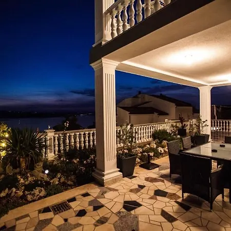 In With Sea View, Terrace, Air Conditioning, Wifi 3492-10 Apartman *