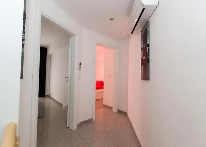 In With Sea View, Terrace, Air Conditioning, Wifi 3492-10 公寓 茨里克韦尼察