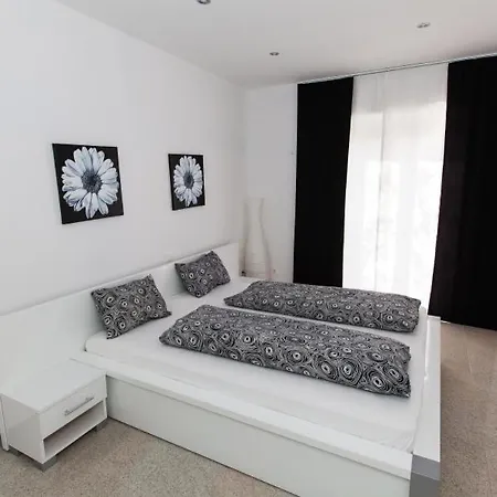 In With Sea View, Terrace, Air Conditioning, Wifi 3492-10 * Crikvenica