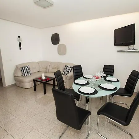 Apartmán In With Sea View, Terrace, Air Conditioning, Wifi 3492-10 Crikvenica