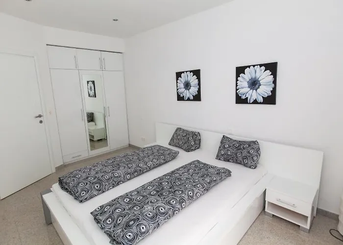 In With Sea View, Terrace, Air Conditioning, Wifi 3492-10 Lägenhet Crikvenica